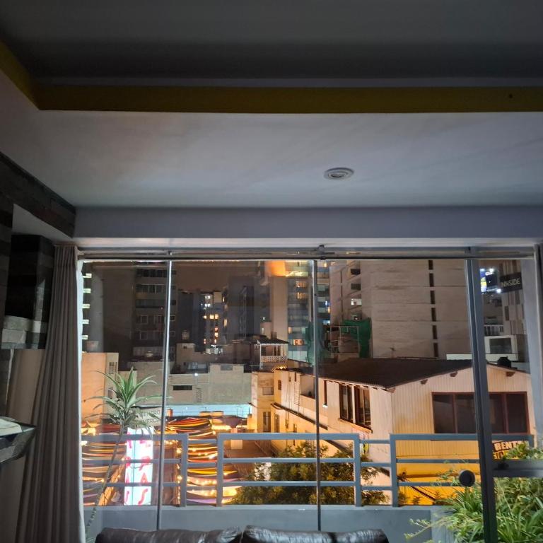 Departamento en el Corazón de Miraflores Peru - Apartamento con vistas y balcón - 15