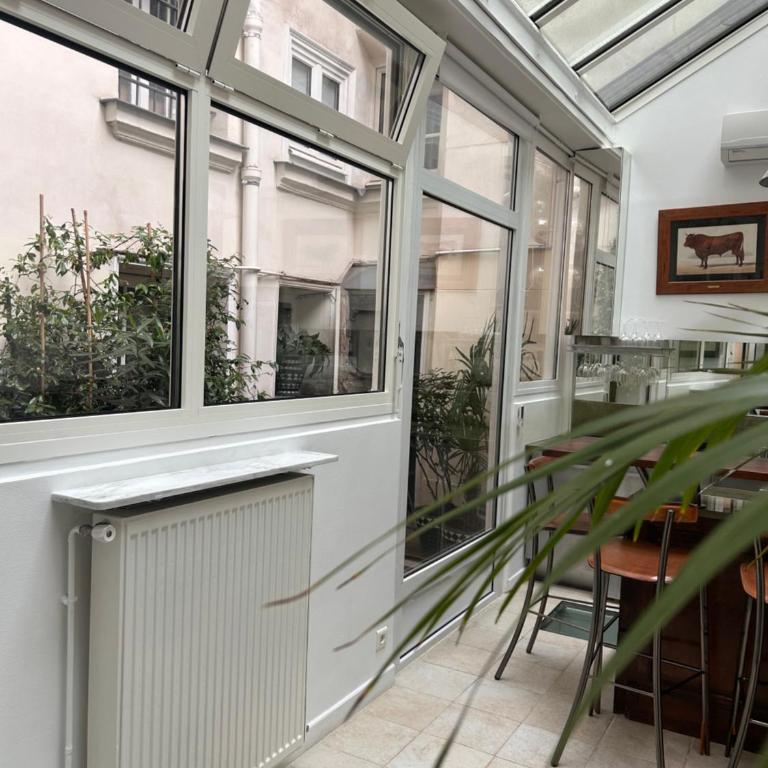 ATELIER D artiste sur L Ile Saint Louis - Appartement 2 Chambres - 4