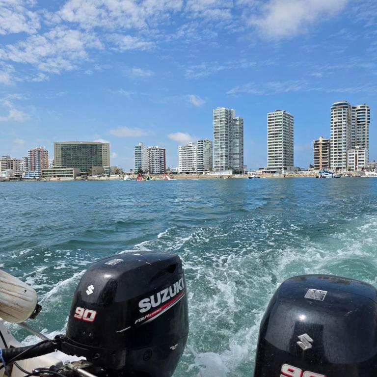 Beautiful Ocean View Apt Salinas Malecon Pier - Three-Bedroom Apartment with Ocean View - 2