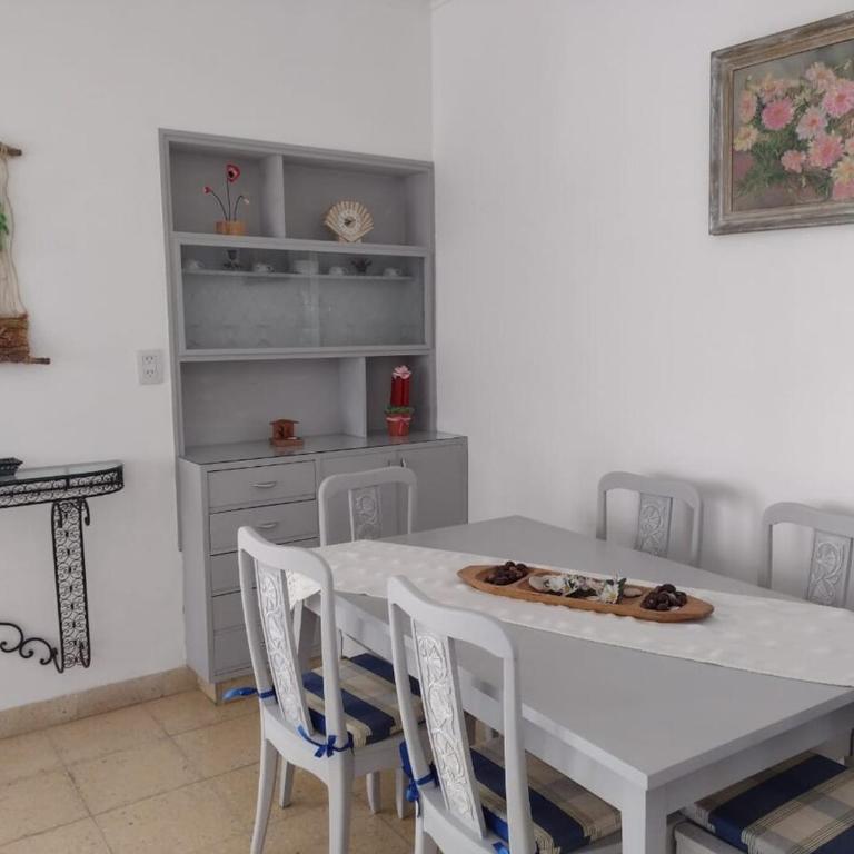 Casa céntrica para 5 personas - Two-Bedroom House - 1