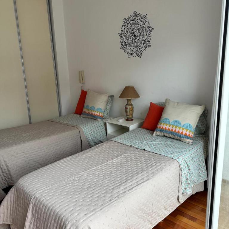 Semipiso en Las Lomitas - Apartamento con balcón - 25