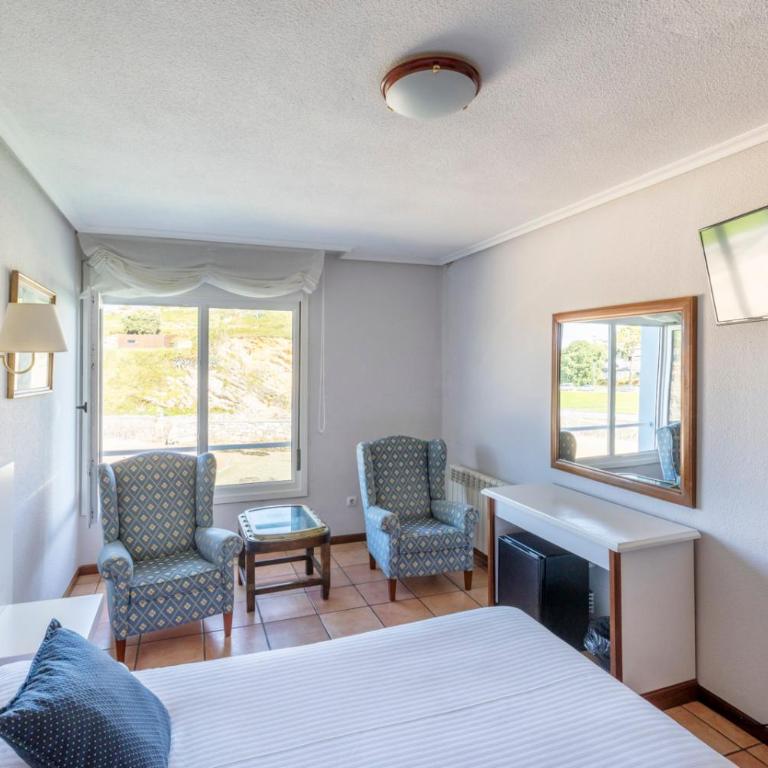 Hotel Sablón - Double or Twin Room with Sea View - 9