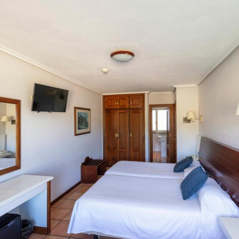 Hotel Sablón - Double or Twin Room with Sea View - 15