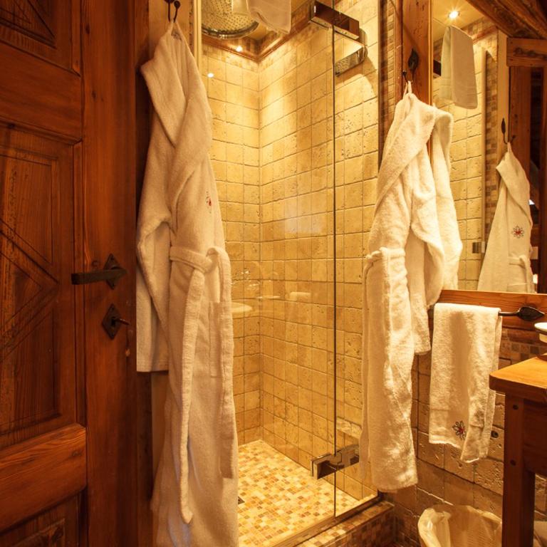 Au Coeur Des Neiges Resort SPA & FREE E-BIKE - Appartement 1 Chambre avec Baignoire Spa - 6