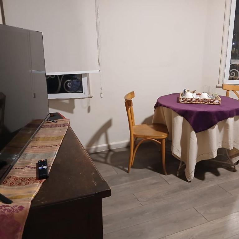 Amplia habitación con baño exclusivo - Double Room with Private Bathroom - 9