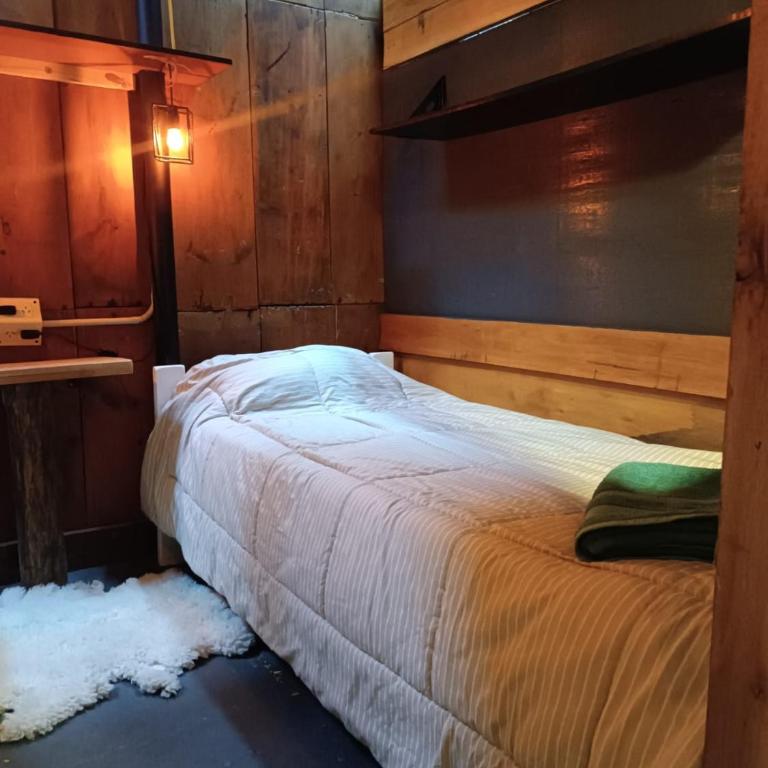 MIL 900 TRES - Hermoso y Amplio - Casa - 8