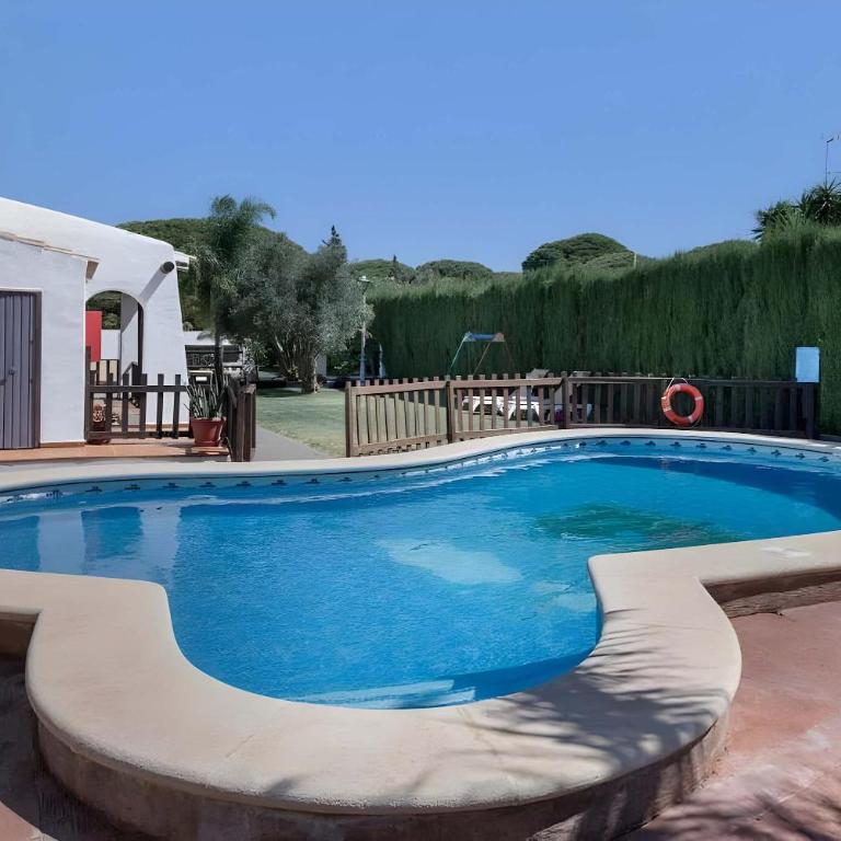 Casa con piscina compartida en Conil de la Frontera - Apartamento - 2