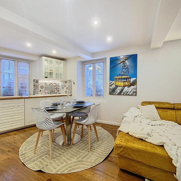 Chamonix Hyper centre . terrasse vue mont blanc . parking - Appartement 2 Chambres - 13