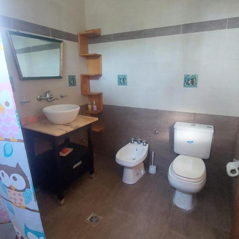 Casa Benicio - Cañuelas - 8 personas, 3 habitaciones, Piscina, Parrilla, Galeria - Casa de 3 dormitorios - 8
