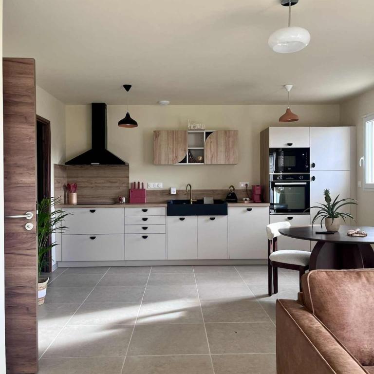 La cahuete Maison neuve, borne électrique, terrain de boules, jardin clos privé - Maison 1 Chambre - 9