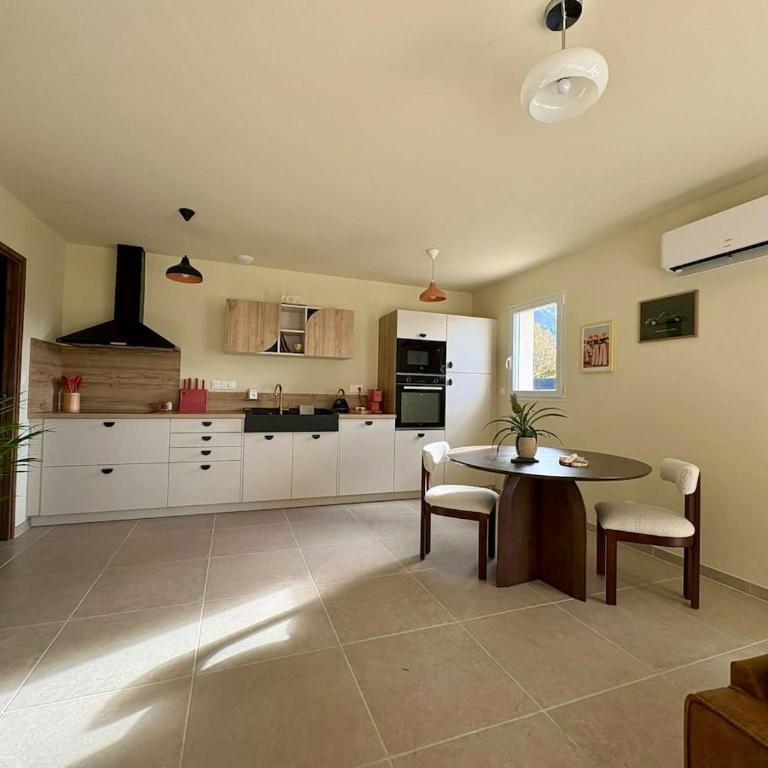 La cahuete Maison neuve, borne électrique, terrain de boules, jardin clos privé - Maison 1 Chambre - 19
