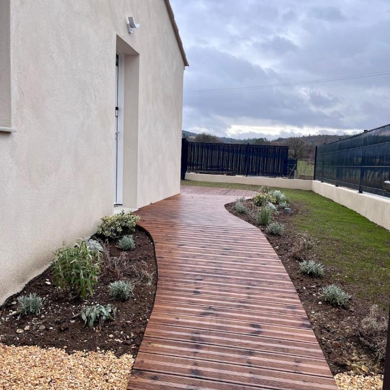 La cahuete Maison neuve, borne électrique, terrain de boules, jardin clos privé - Maison 1 Chambre - 14