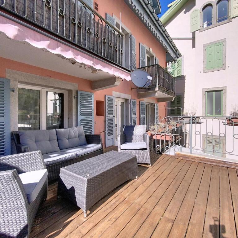 Chamonix Hyper centre . terrasse vue mont blanc . parking - Appartement 2 Chambres - 30