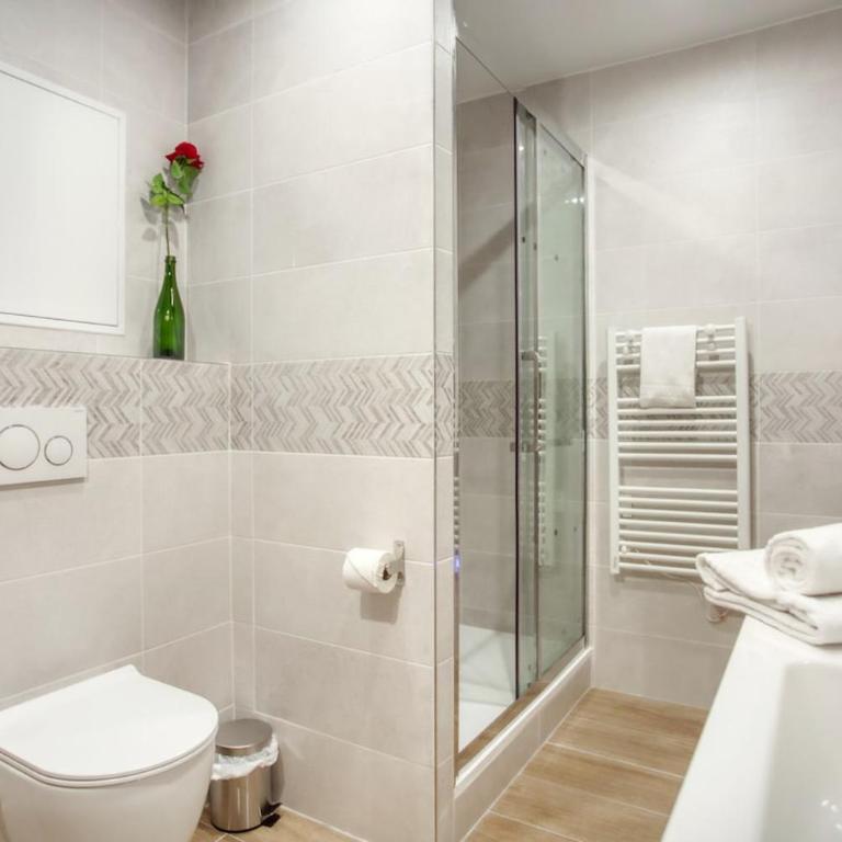 Large house ideal for groups families 12 people - Casa con 6 Camere da Letto - 4