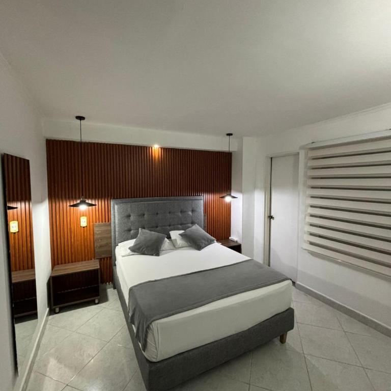 Hotel Santorini la 70 - Standard Double Room - 8