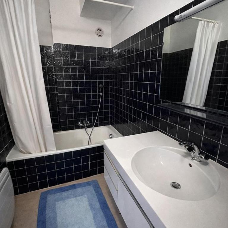 Les Terrasses de la Pinède, T3, 4P, Plage & Pinède - Appartement 2 Chambres - 9