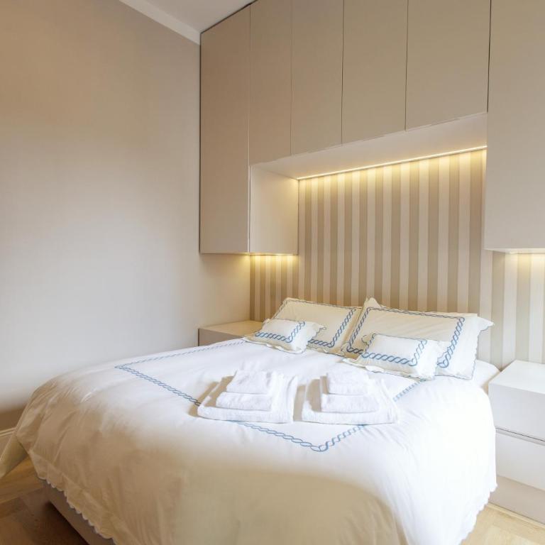Marcora 6v luxury living apartment in Brera - 15min walk to Duomo - Appartamento con 2 Camere da Letto e Balcone - 33