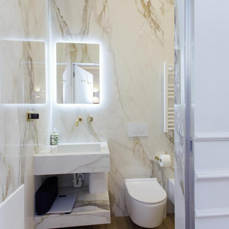 Marcora 6v luxury living apartment in Brera - 15min walk to Duomo - Appartamento con 2 Camere da Letto e Balcone - 36