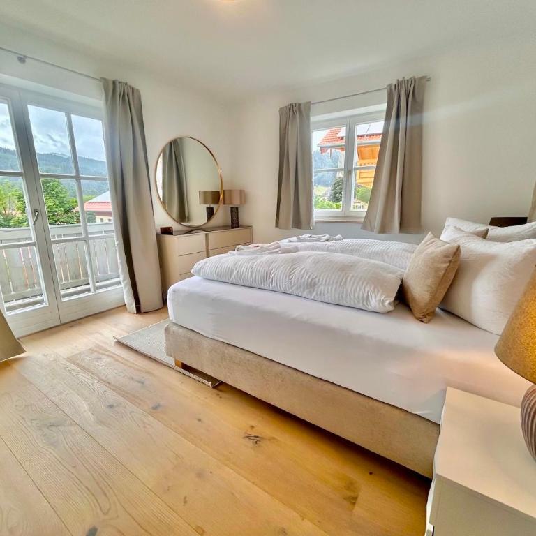 Ferienwohnung "Aschbergblick" - Edel Wohnen im Ortskern Schliersee - Apartment mit 2 Schlafzimmern - 9