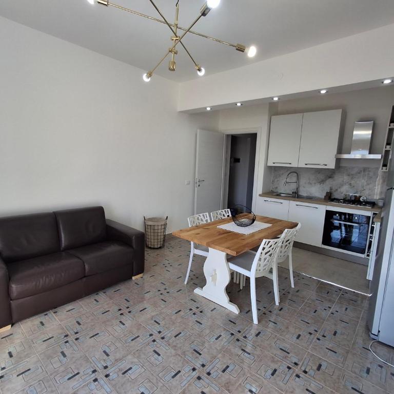 Ricky House - One-Bedroom Apartment - 5