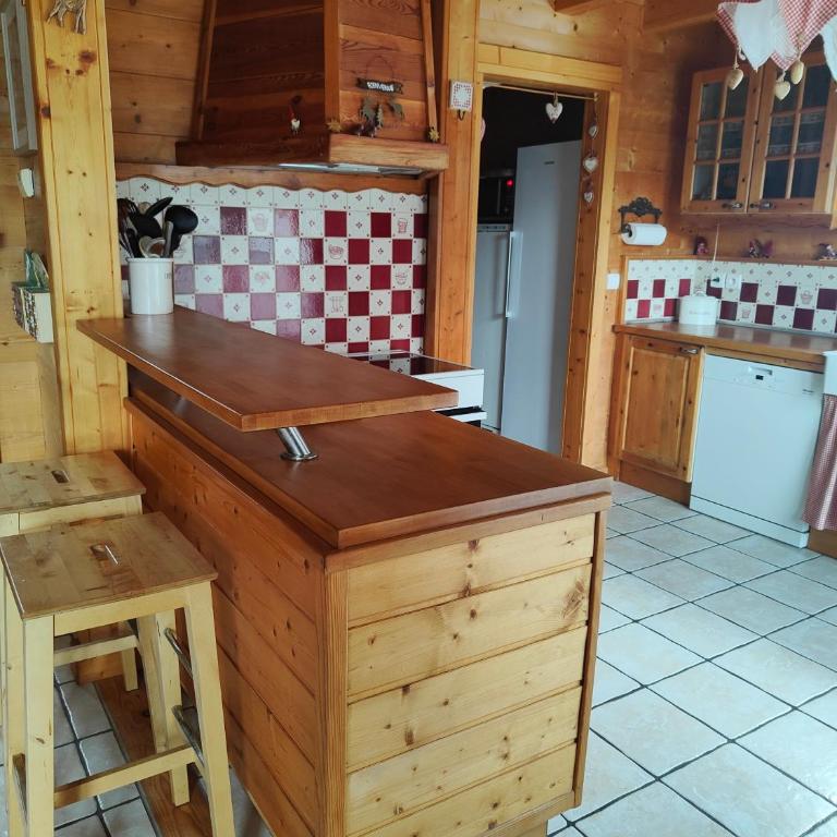 Séjour en famille dans un chalet cosy! - Chalet - 33