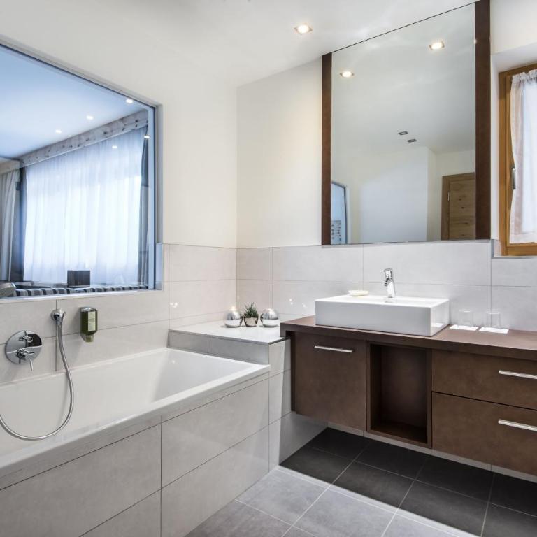 Hotel La Fradora - Dolomites Hotel - Suite Superior (3 adultos) - 4
