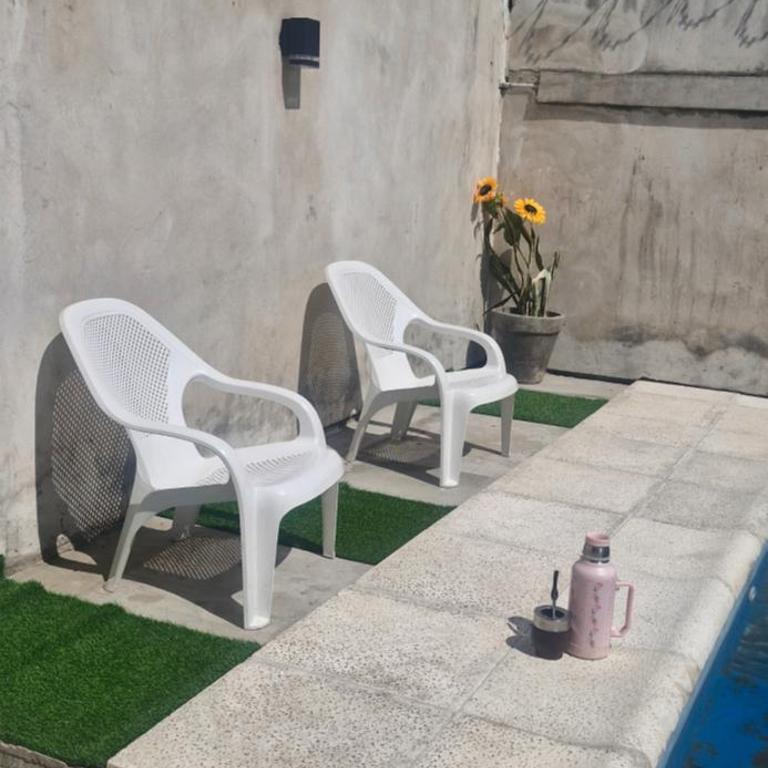 Che Roga - Two-Bedroom House - 5