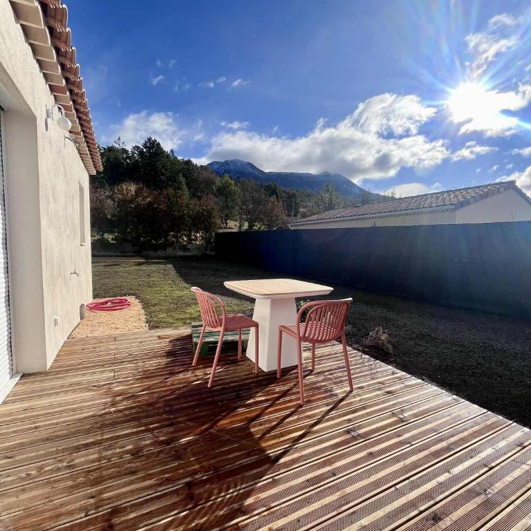 La cahuete Maison neuve, borne électrique, terrain de boules, jardin clos privé - Maison 1 Chambre - 3
