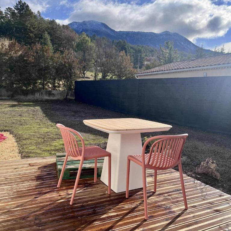 La cahuete Maison neuve, borne électrique, terrain de boules, jardin clos privé - Maison 1 Chambre - 16