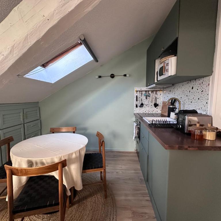 Votre petit cocon, à 2min du centre et des télécabines, vue montagne - Appartement 1 Chambre avec Vue - 5