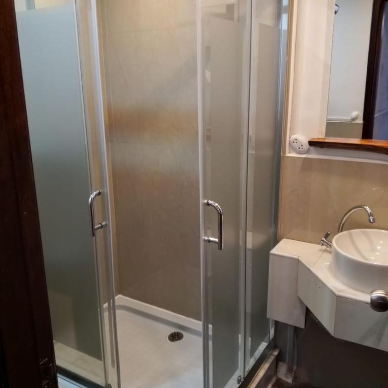 CALU Hostal - Habitación Doble con baño privado - 2