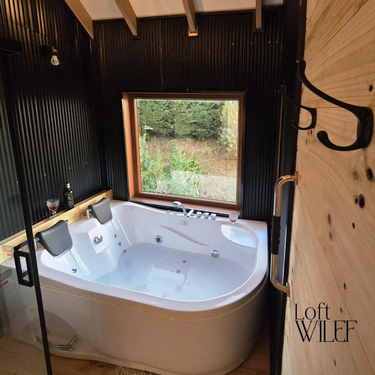 Loft Wilef - One-Bedroom Apartment - 13