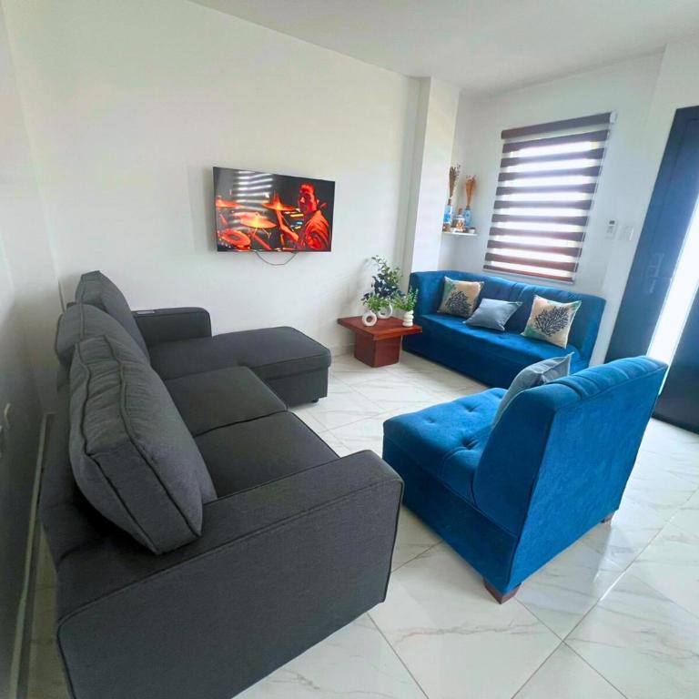 Casa Familiar a Pasos del Mar Playa y Felicidad - Three-Bedroom House - 19