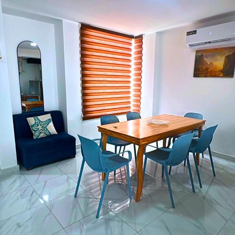 Casa Familiar a Pasos del Mar Playa y Felicidad - Three-Bedroom House - 30