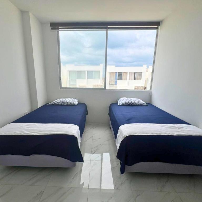 Casa Familiar a Pasos del Mar Playa y Felicidad - Three-Bedroom House - 63