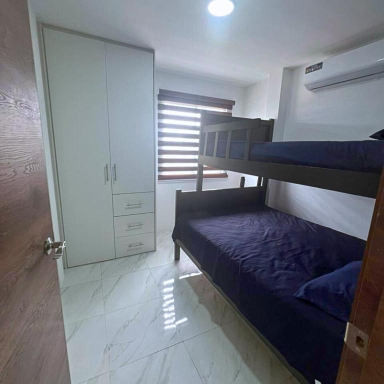 Casa Familiar a Pasos del Mar Playa y Felicidad - Three-Bedroom House - 65