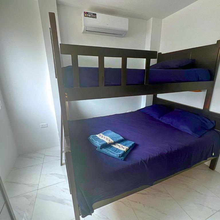 Casa Familiar a Pasos del Mar Playa y Felicidad - Three-Bedroom House - 64