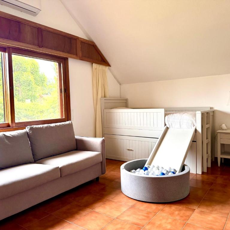 Chalet Saint Tropez - Bright & Spacious 5BR Home - Walk to Imarangatú - Chalet - 14