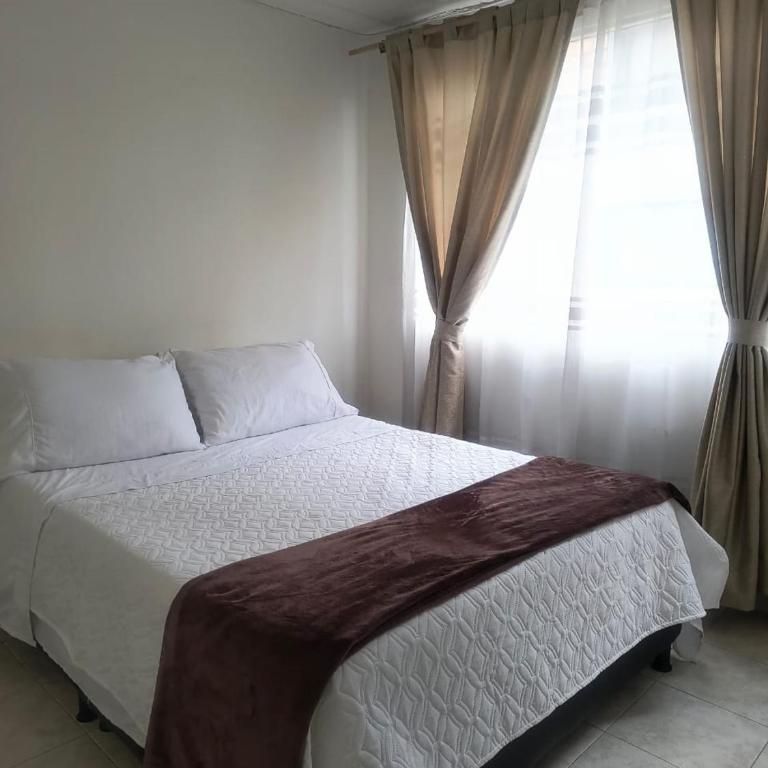 Apartamento conecta centro empresarial - Three-Bedroom Apartment - 27