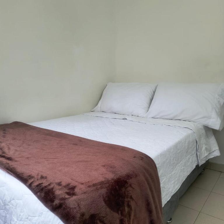 Apartamento conecta centro empresarial - Three-Bedroom Apartment - 28