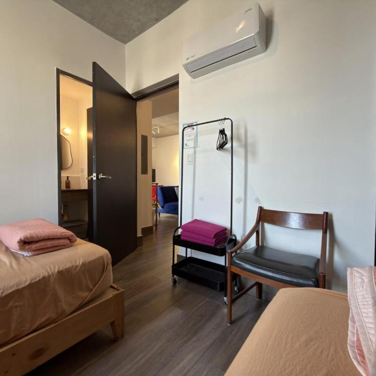 Dpto céntrico con Piscina y Gym - Two-Bedroom Apartment with Balcony - 3