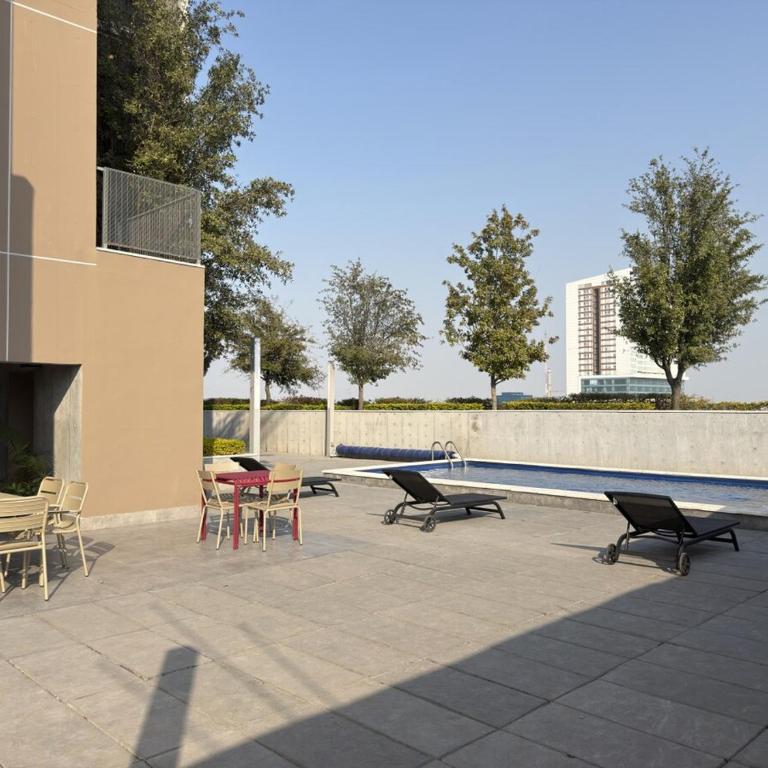 Dpto céntrico con Piscina y Gym - Two-Bedroom Apartment with Balcony - 19