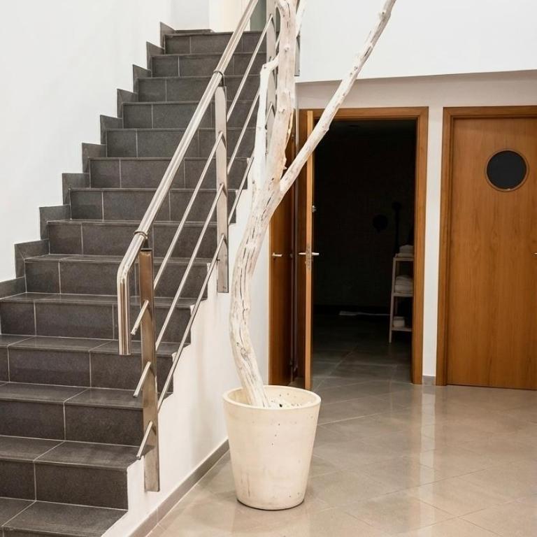 Across from the Turia Modern City Stay - Two-Bedroom Apartment - 11