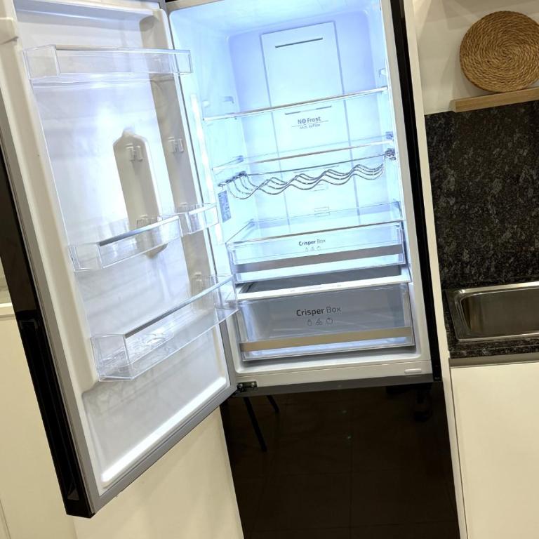 Across from the Turia Modern City Stay - Two-Bedroom Apartment - 27