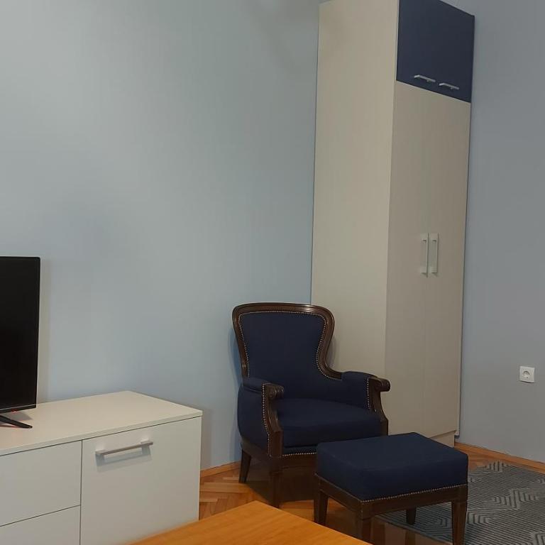 BY THE PARK free parking - Apartman - 9