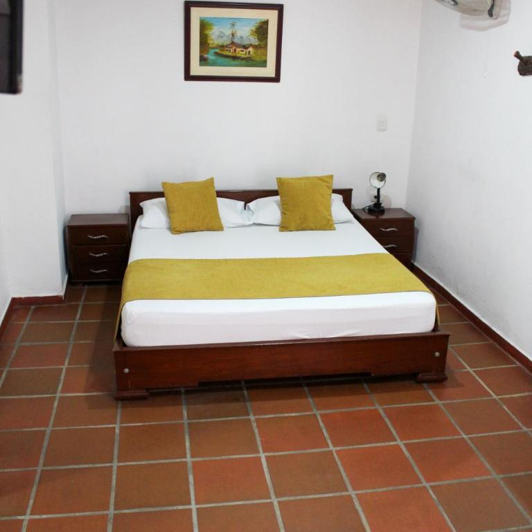 Hotel Colonial San Felipe - Habitación Doble con baño privado - 3