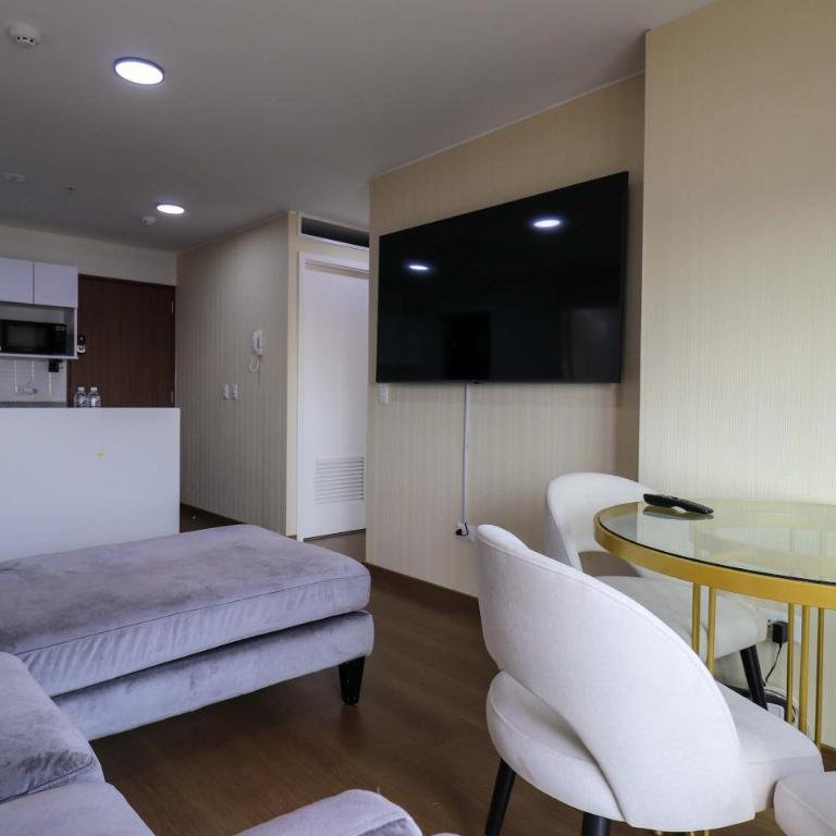 Stunning 2BR with Balcony & City Views - Two-Bedroom Deluxe Apartment with Balcony - 8