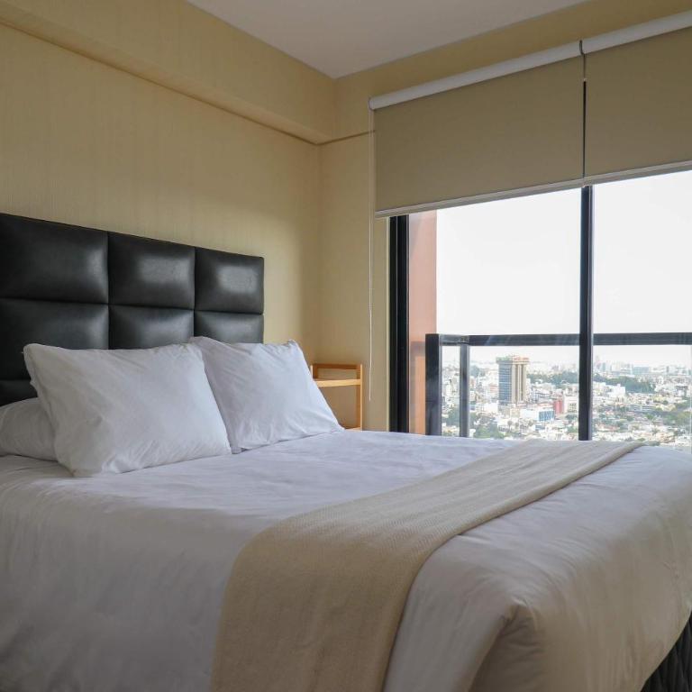 Stunning 2BR with Balcony & City Views - Two-Bedroom Deluxe Apartment with Balcony - 18