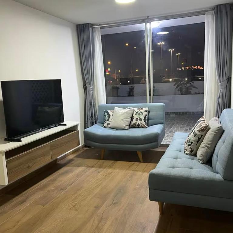 Departamento cómodo a 20 minutos del aeropuerto - Three-Bedroom Apartment - 3