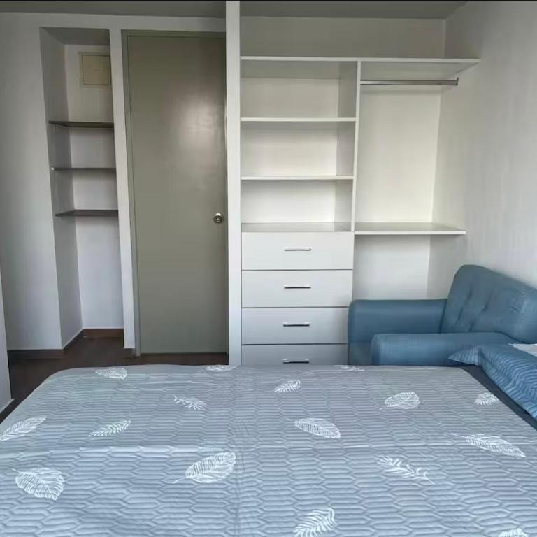 Departamento cómodo a 20 minutos del aeropuerto - Three-Bedroom Apartment - 4